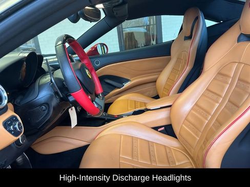 Used 2016 Ferrari California T image 9