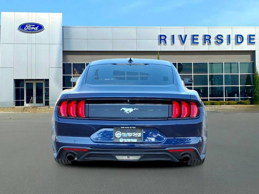 Used 2020 Ford Mustang Coupe RWD image 6