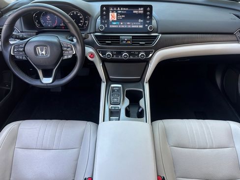 Used 2018 Honda Accord EX-L image 16