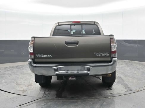 Used 2013 Toyota Tacoma PreRunner w/ SR5 Pkg RWD image 11