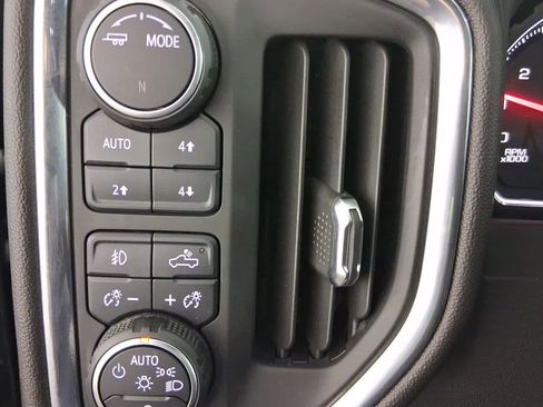 Used 2023 Chevrolet Silverado 2500 LTZ image 33