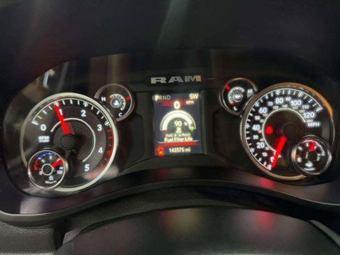 Used 2022 RAM 2500 Big Horn AWD/4WD image 28