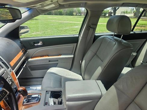 Used 2009 Cadillac STS V8 image 12