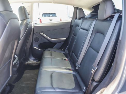 Used 2023 Tesla Model Y Long Range AWD/4WD image 16