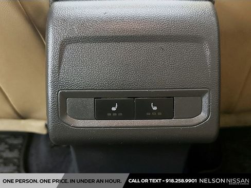 Used 2020 Volkswagen Jetta SE w/ SE Cold Weather Package FWD image 25