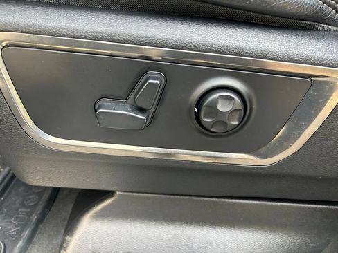 Used 2020 RAM 1500 Limited w/ Black Appearance Package RWD image 55
