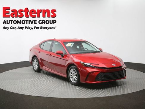 Used 2025 Toyota Camry LE FWD image 49