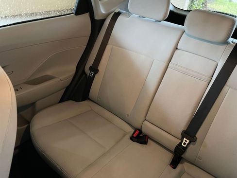 Used 2025 Hyundai Kona SEL image 40