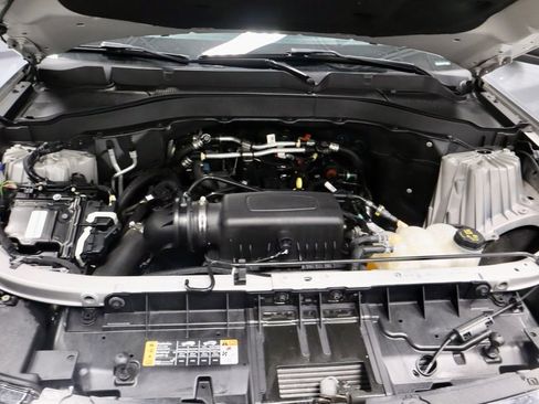 Certified 2023 Ford Explorer XLT w/ Equipment Group 202A image 17