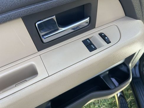 Used 2012 Ford F150 XLT RWD image 13