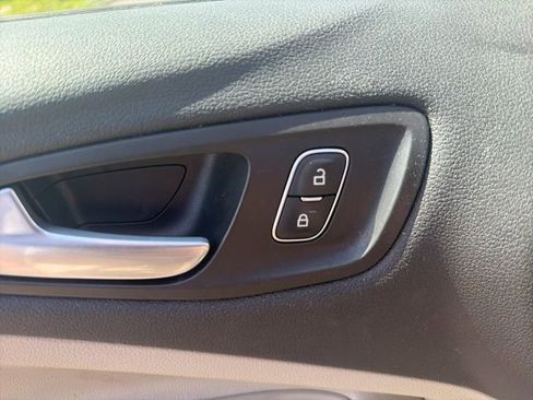 Used 2018 Ford Escape SEL FWD image 22
