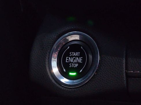 Used 2023 Buick Envision Essence w/ Sport Touring Package image 23