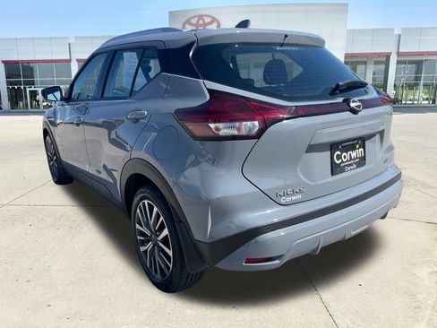 Used 2023 Nissan Kicks SV w/ Interior Electronics Package FWD image 3