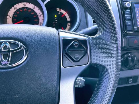 Used 2014 Toyota Tacoma PreRunner image 23
