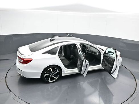 Certified 2022 Honda Accord Sport image 44