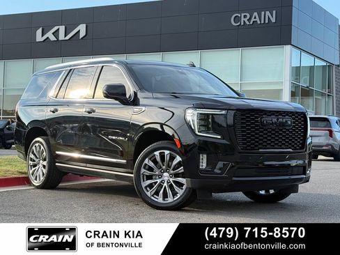 Used 2021 GMC Yukon Denali w/ Denali Premium Package AWD/4WD image 1