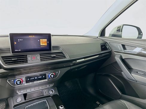 Used 2018 Audi Q5 2.0T Premium Plus w/ Premium Plus Package image 20