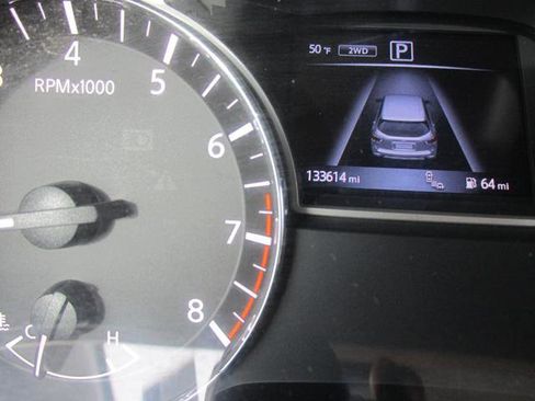 Used 2017 Nissan Pathfinder SL w/ SL Tech Package image 2