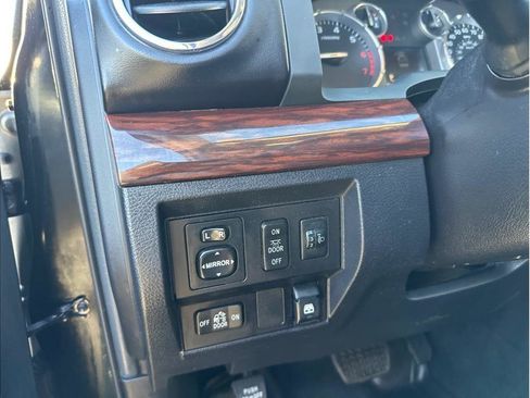Used 2017 Toyota Tundra Limited image 23