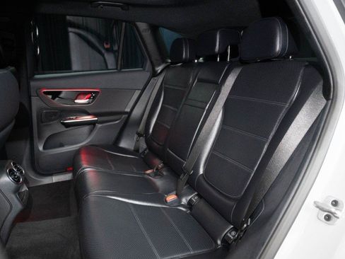 New 2027 Mercedes-Benz GLC 300 image 13