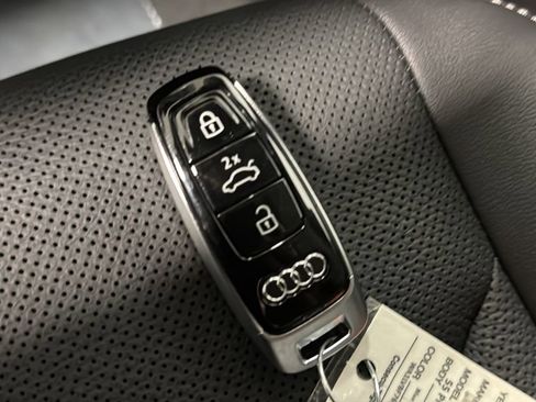 Used 2025 Audi Q7 3.0T Premium Plus w/ Premium Plus Package image 33