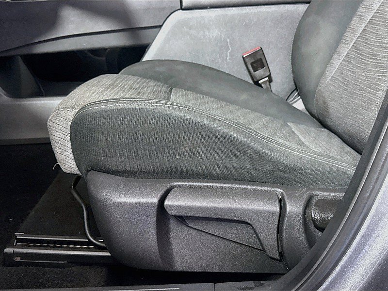 Used 2021 Nissan Rogue S FWD image 19