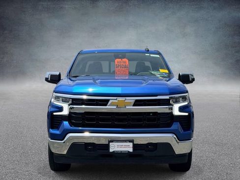 Used 2024 Chevrolet Silverado 1500 LT w/ Safety Package AWD/4WD image 6