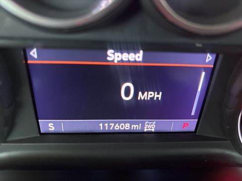 Used 2020 Chevrolet Silverado 1500 LT image 26