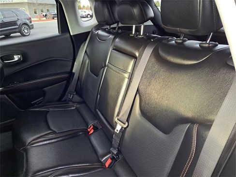 Used 2018 Jeep Compass Limited image 22