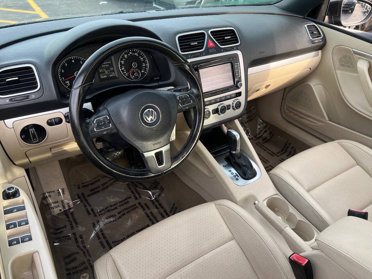 Used 2013 Volkswagen Eos Komfort FWD image 22