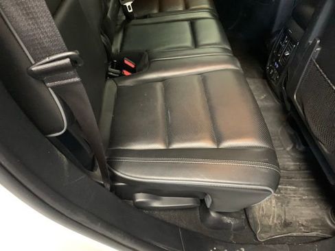 Used 2019 Jeep Grand Cherokee Overland image 10