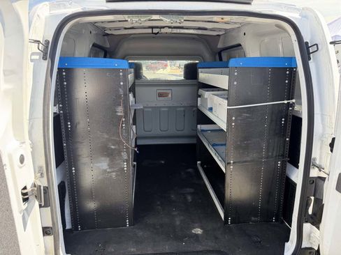 Used 2017 Chevrolet City Express LT image 19