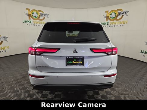 Used 2024 Mitsubishi Outlander ES AWD/4WD image 9