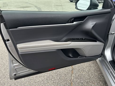 Used 2024 Toyota Camry LE image 15