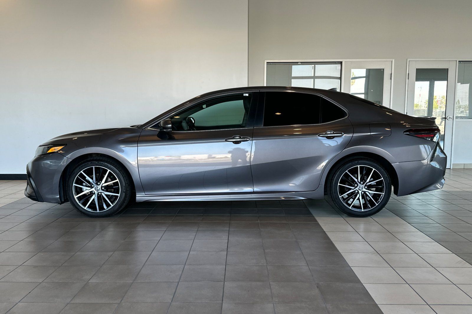 Certified 2023 Toyota Camry SE FWD image 7
