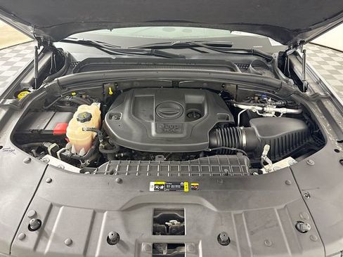 Used 2022 Jeep Grand Cherokee L Overland w/ Luxury Tech Group IV image 32