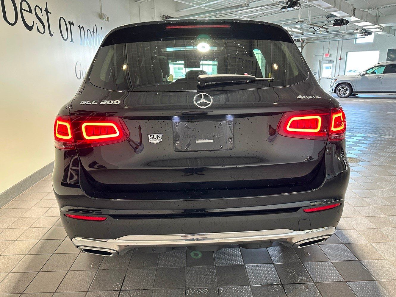 Used 2022 Mercedes-Benz GLC 300 4MATIC image 5