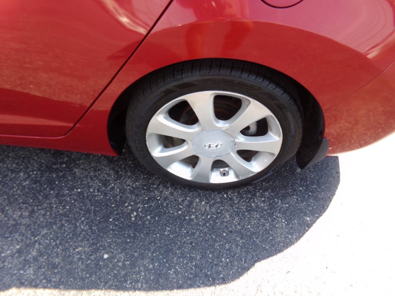 Used 2013 Hyundai Elantra Limited FWD image 35
