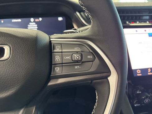 New 2025 Jeep Grand Cherokee L Limited w/ Luxury Tech Group II image 13