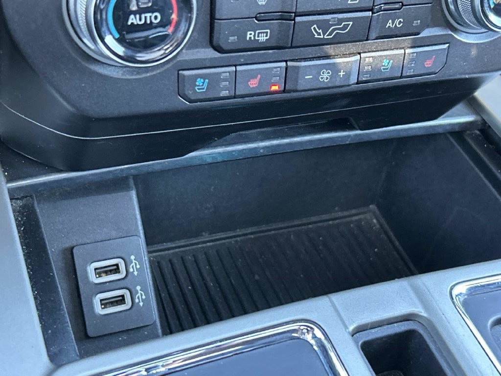 Used 2019 Ford F150 Lariat w/ Equipment Group 502A Luxury AWD/4WD image 41