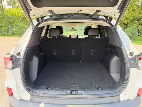 Used 2022 Ford Escape Titanium AWD/4WD image 21