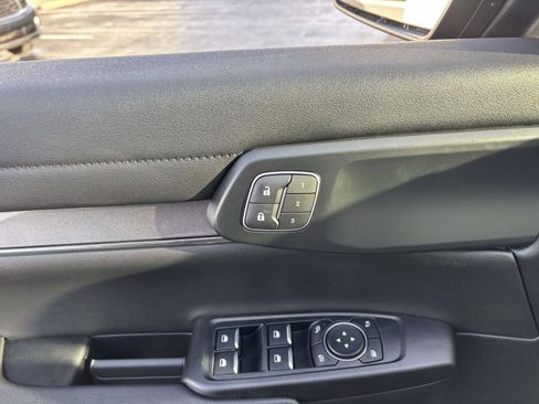 New 2025 Ford Ranger Lariat w/ Black Appearance Package image 12