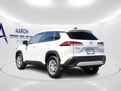 Used 2025 Toyota Corolla Cross L FWD image 7