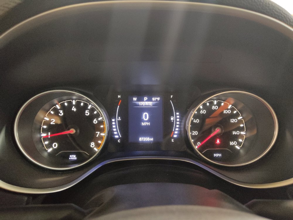 Used 2018 Jeep Compass Latitude AWD/4WD image 23