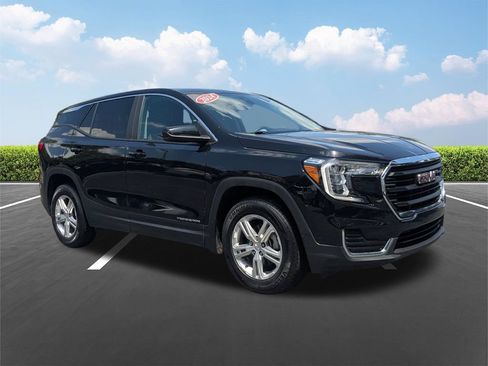 Used 2024 GMC Terrain SLE AWD/4WD image 2