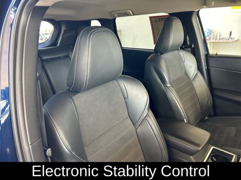 Used 2024 Mitsubishi Outlander SE Black Edition AWD/4WD image 23