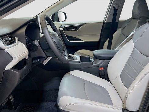 New 2025 Toyota RAV4 XLE Premium image 19