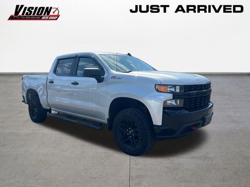 Used 2020 Chevrolet Silverado 1500 Custom Trail Boss w/ Custom Convenience Package AWD/4WD image 3