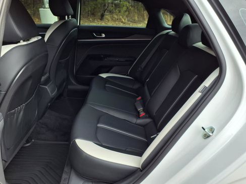 Used 2026 Kia K5 GT-Line w/ GT-Line Premium Package image 10