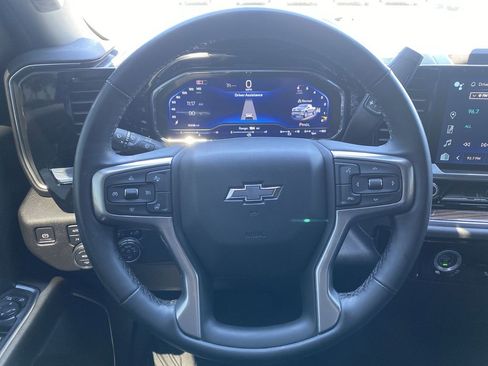 Used 2024 Chevrolet Silverado 1500 RST w/ Z71 Off-Road Package AWD/4WD image 11